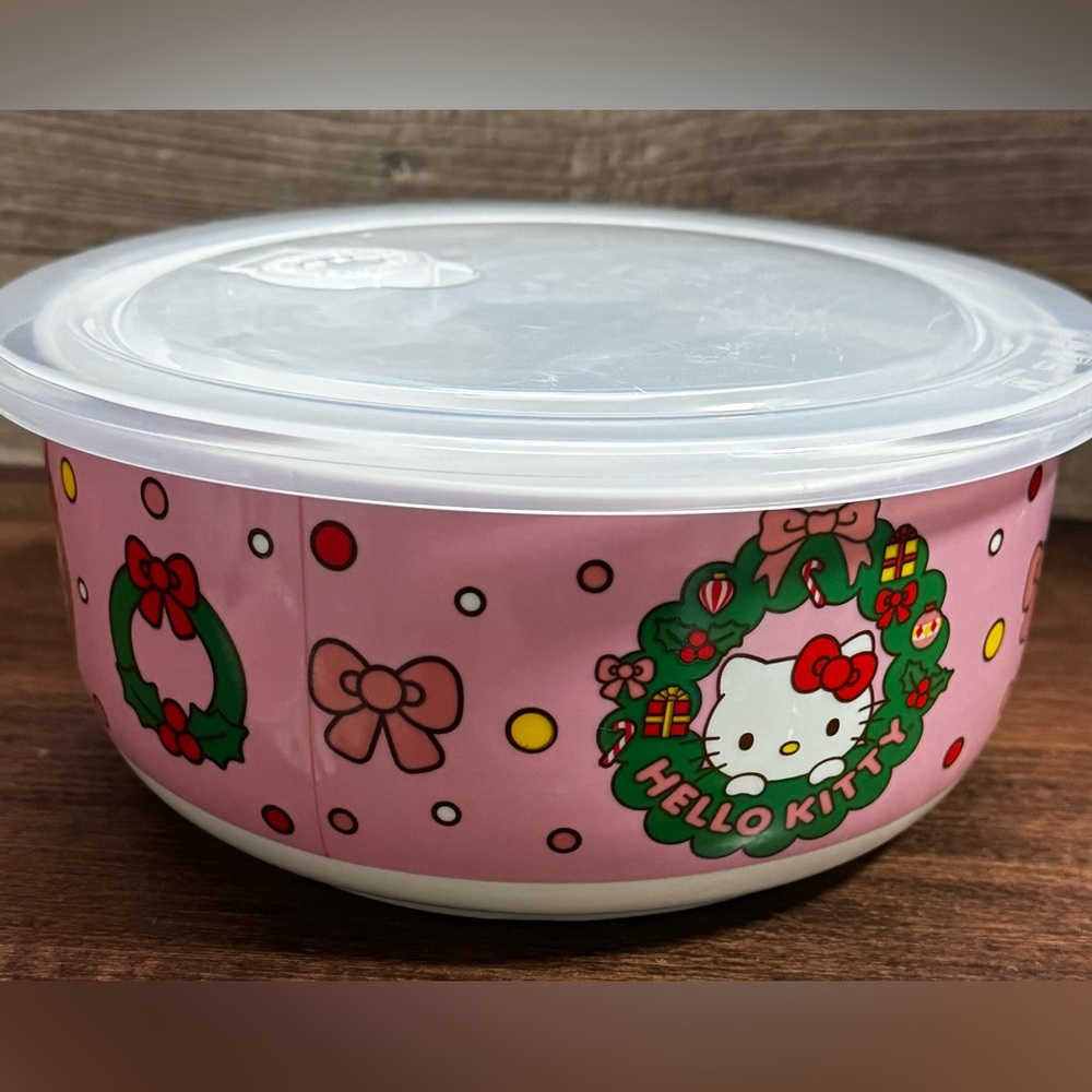 Super Cute 🥰 Hello Kitty Food large Pink Container with Vented Lid - NEW - Picture 3 of 8